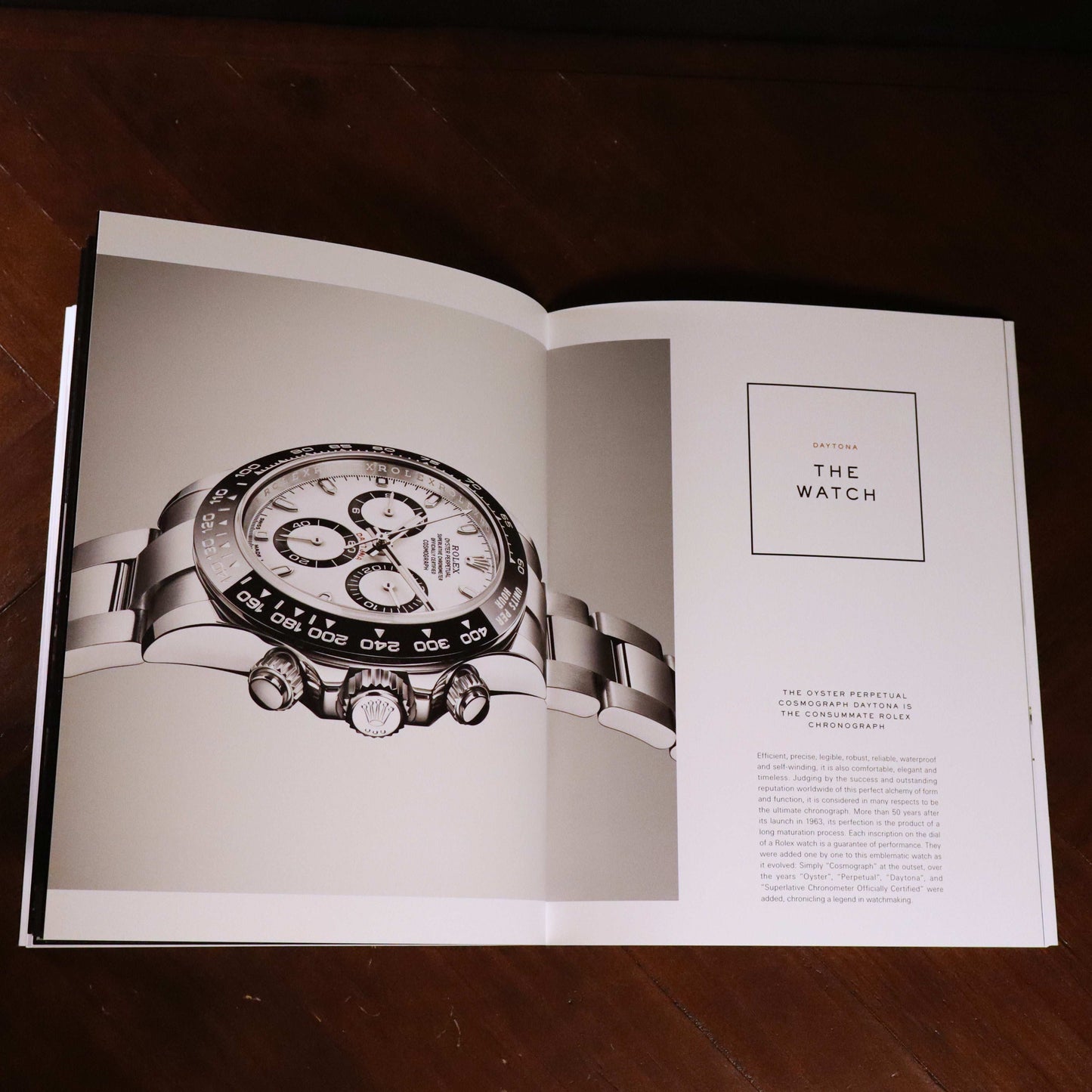 Rolex Daytona : The Watch, The Place, The Legend - Lifestyle - Horlogerieshop.nl