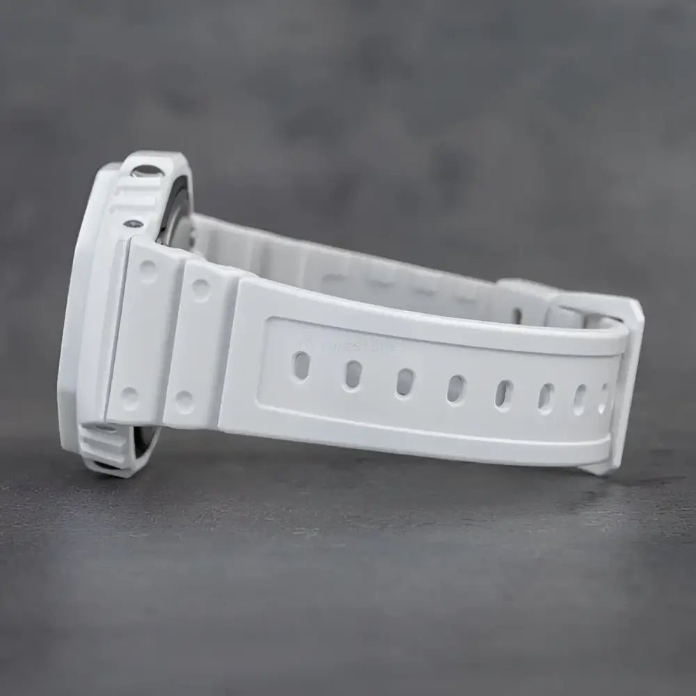 Casio G-Shock GA-2100-7ADR - Lifestyle - Horlogerieshop.nl