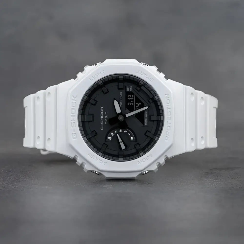 Casio G-Shock GA-2100-7ADR - Lifestyle - Horlogerieshop.nl