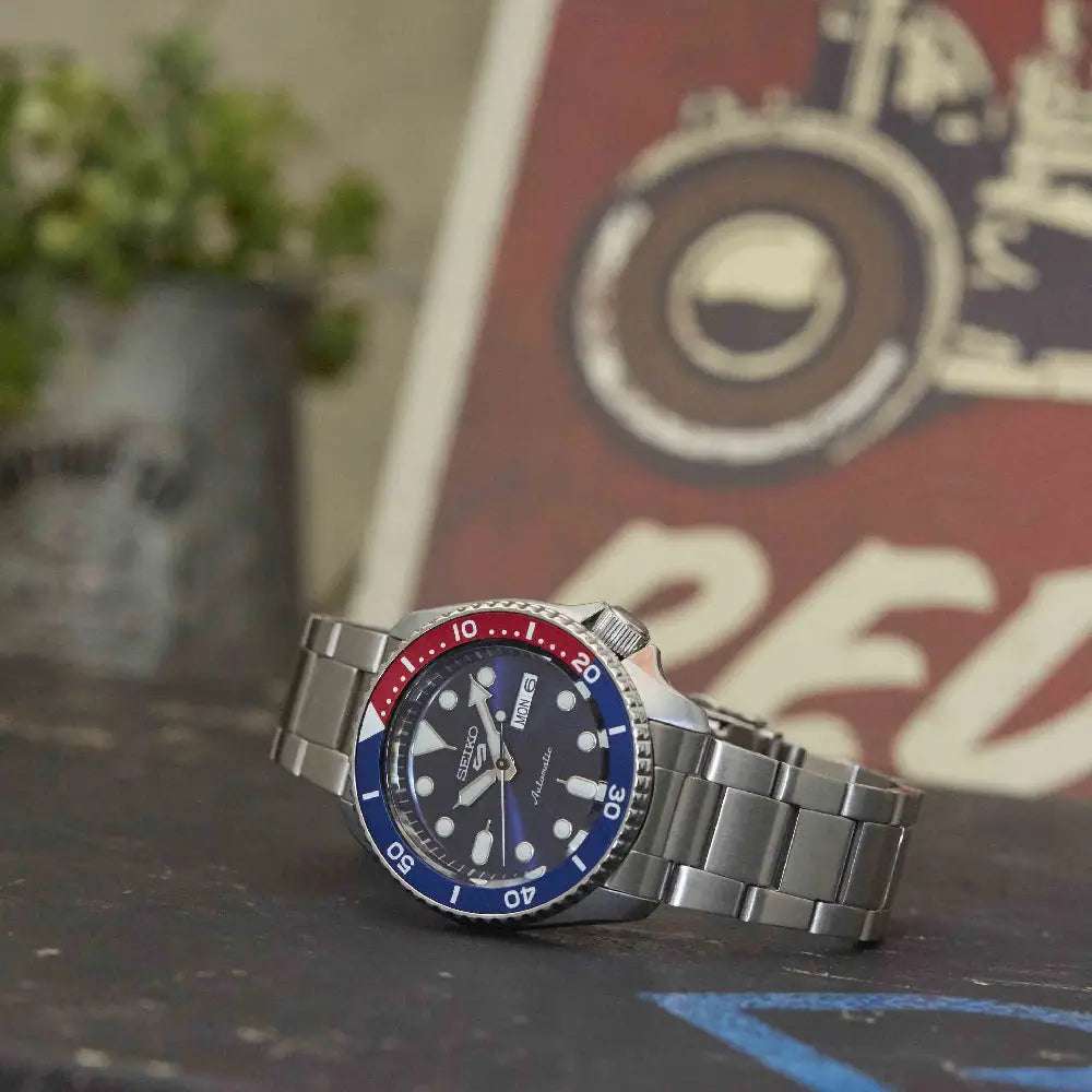 Seiko 5 Sports SRPD53K1 - Lifestyle - Horlogerieshop.nl