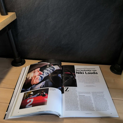 0024 Horloges #68 tafelboek