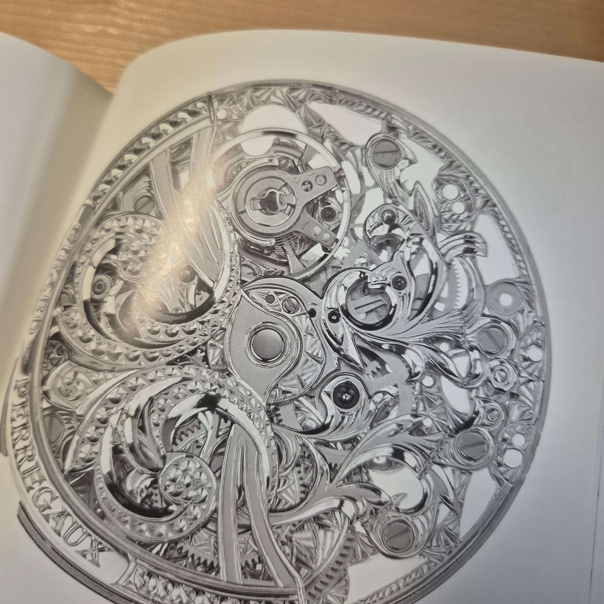 Girard-Perregaux Millenium Yearbook 2000-2001 - Horlogerieshop.nl