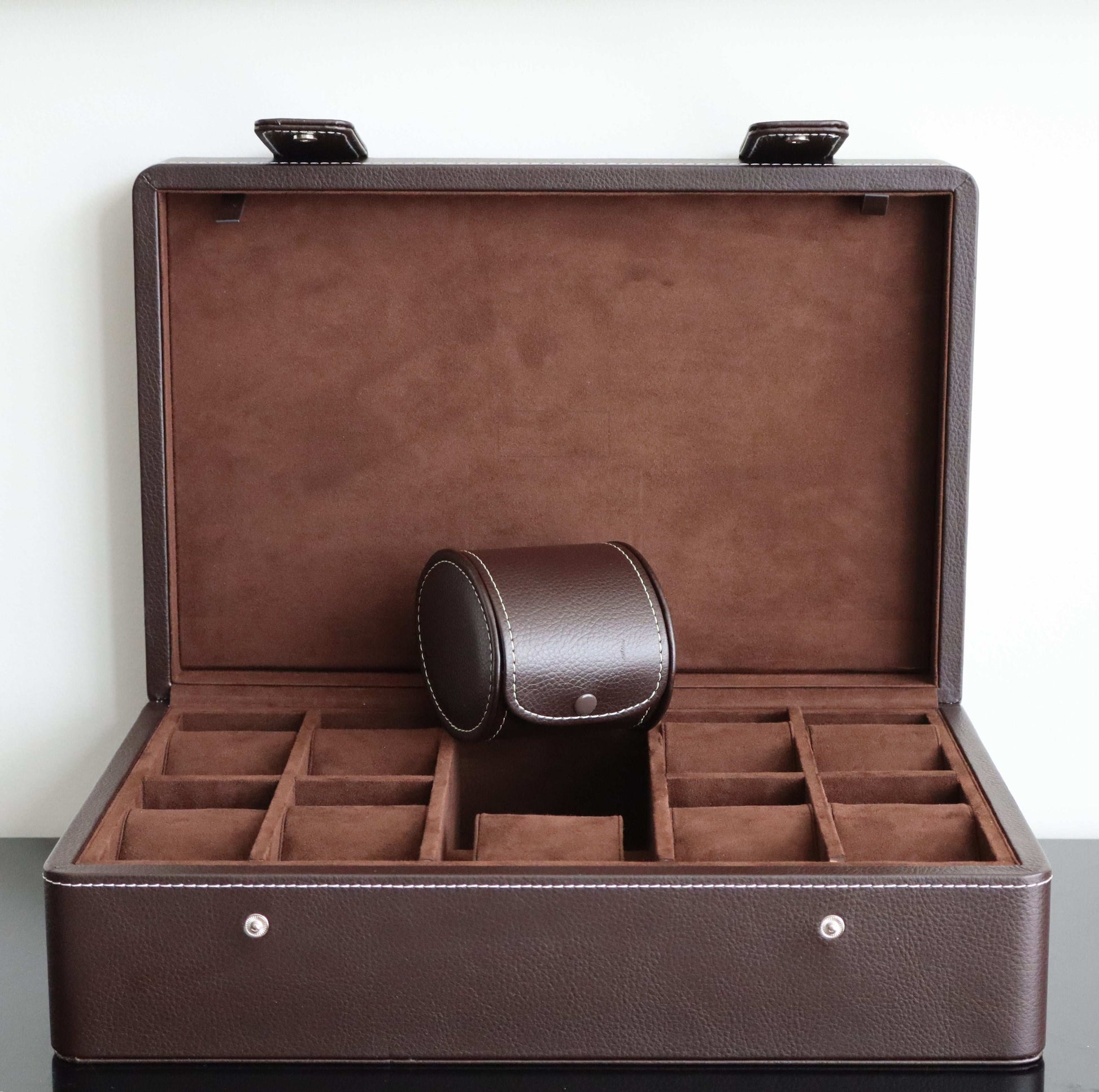 Horlogedoos Donkerbruin leder 10 Horloges Leanschi + gratis Watch Pouch