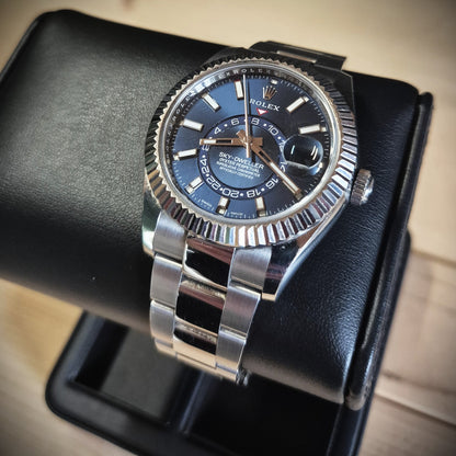 Horlogestandaard Axis Wolf 1834