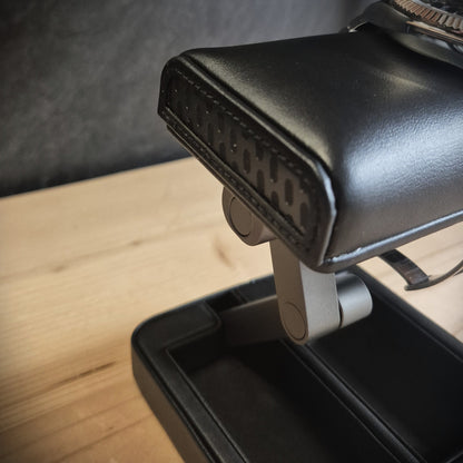 Horlogestandaard Axis Wolf 1834