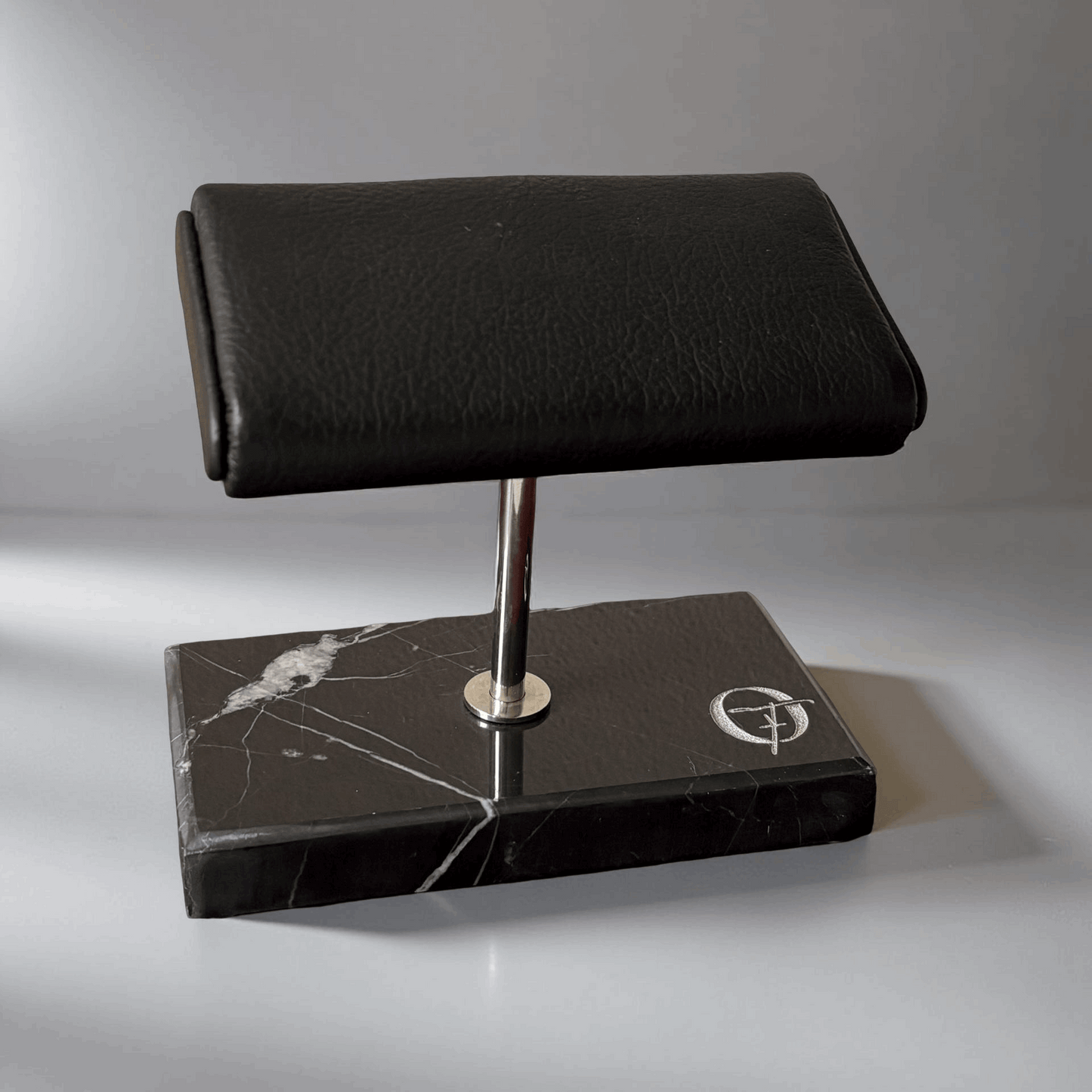 Horlogestandaard Marmer 2 horloges Leder Old Fashioned Luxury