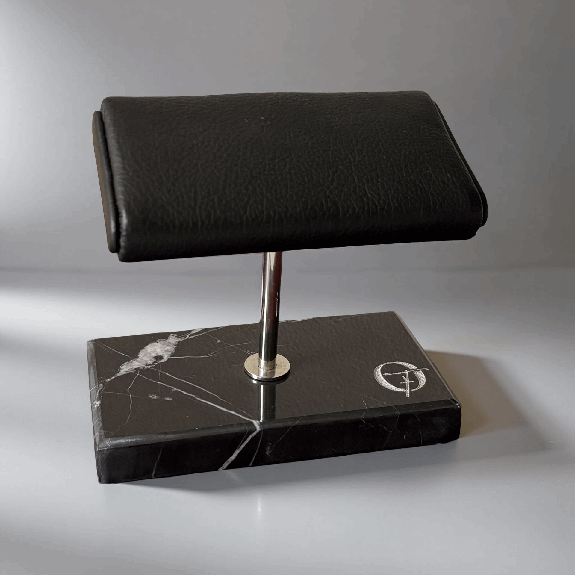 Horlogestandaard Marmer 2 horloges Leder Old Fashioned Luxury