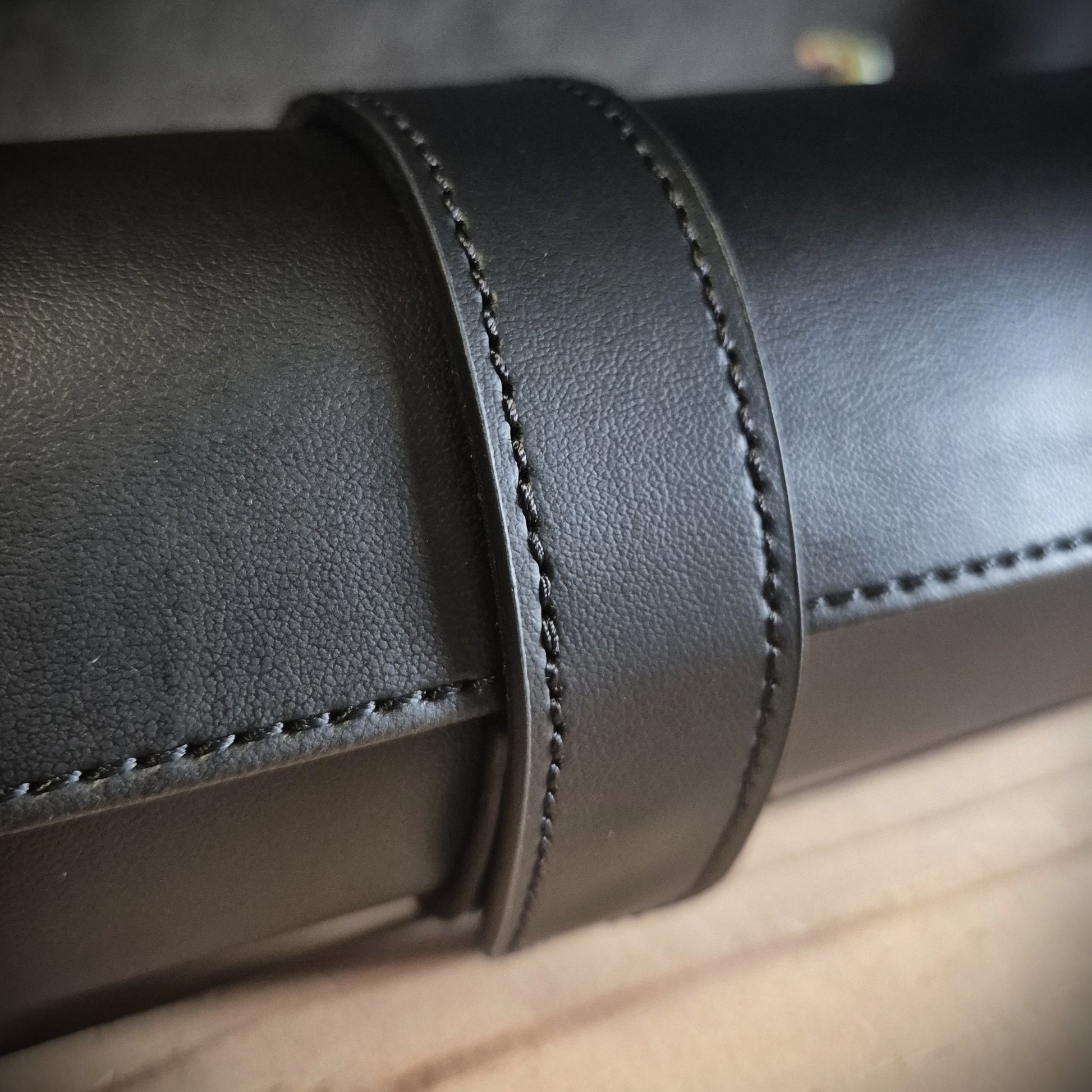 Horlogrol Axis 3 horloges Wolf 1834 - Horlogerieshop.nl