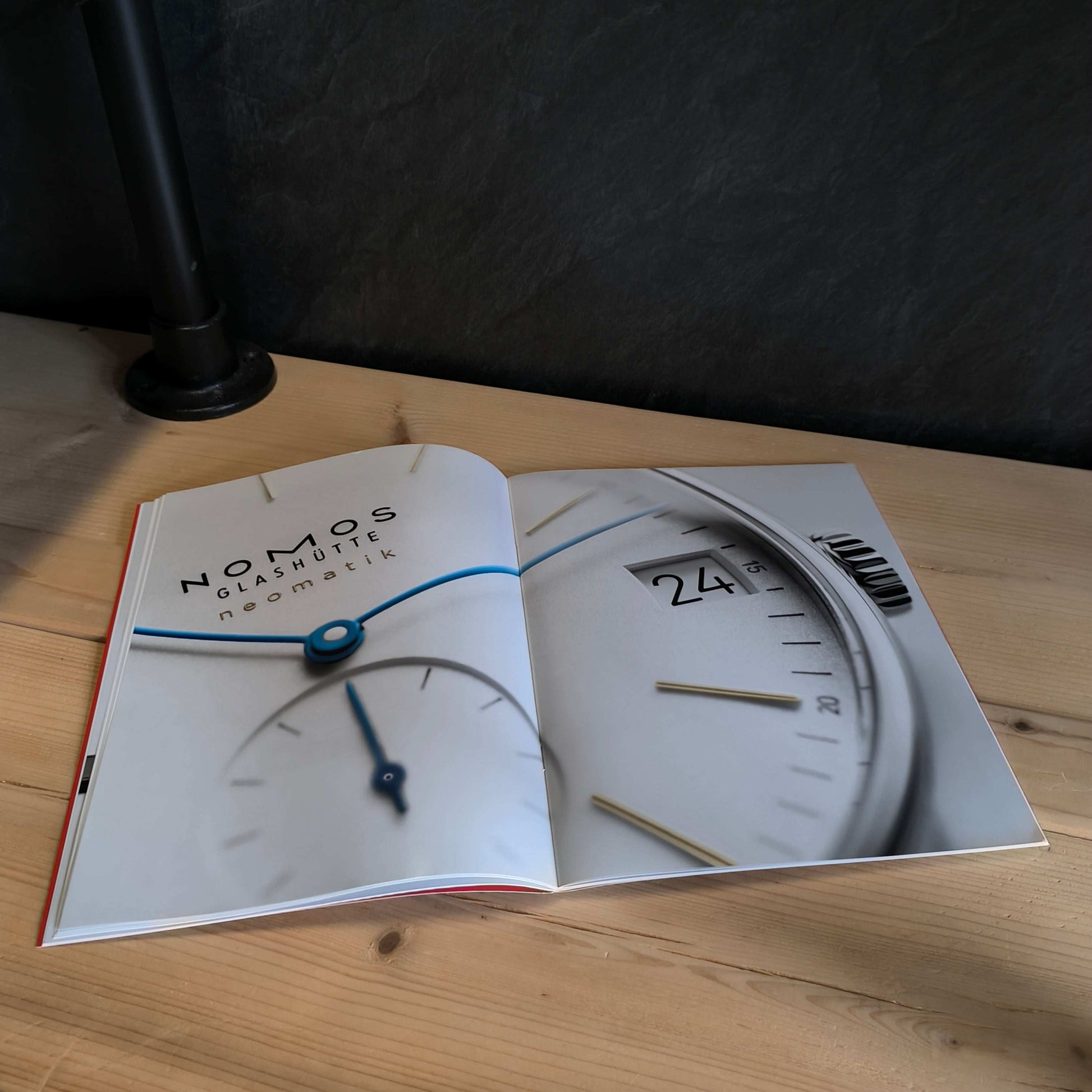Nomos Update 2018 - Horlogerieshop.nl