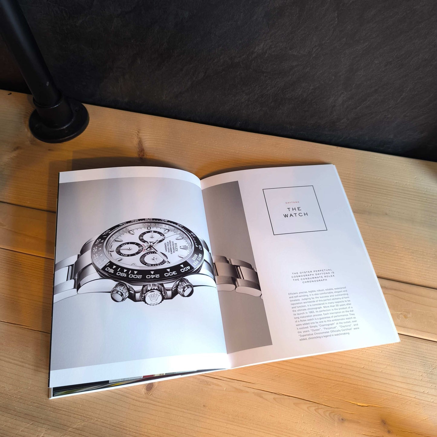 Rolex Daytona : The Watch, The Place, The Legend