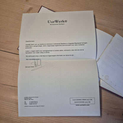 Universal Geneve The Watch Collection 1997 - Horlogerieshop.nl