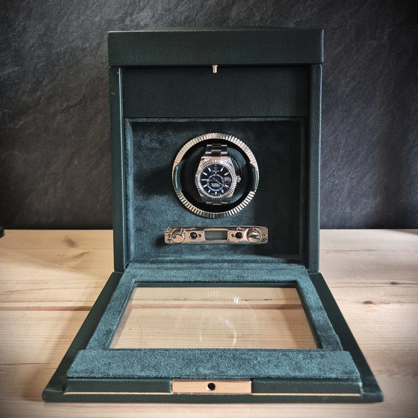 Watch winder met lade British Racing 1 horloge Wolf 1834 - Horlogerieshop.nl